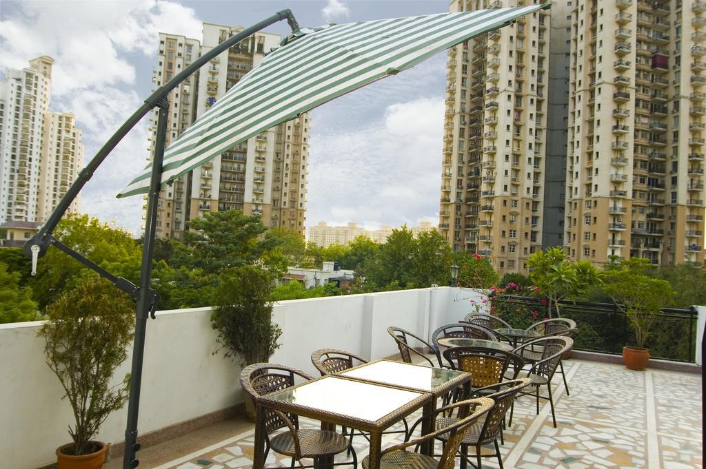 Tree Top Greens Apartamento Gurgaon Exterior foto